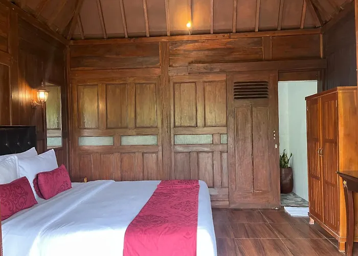 Navalia Villa *